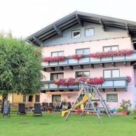 Mani'S Appartements Радщат Екстериор снимка